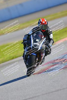 media/Jan-20-2023-Fastrack Riders (Fri) [[f2ad32aba3]]/Private/session 5 turn 13/